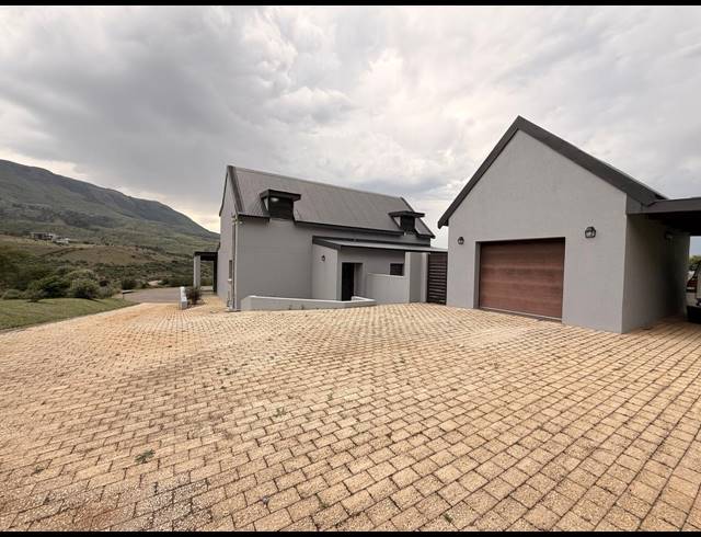 4 BEDROOM HOUSE FOR SALE IN VULINTABA COUNTRY ESTATE